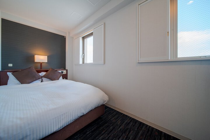 Room 12 of 45