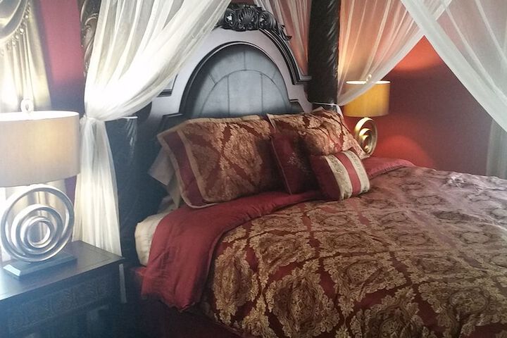 Room 7 of 23