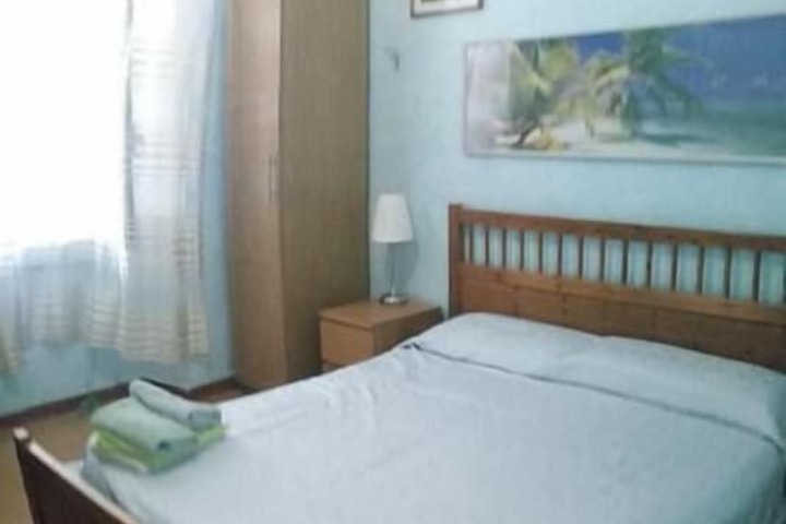 Room 9 of 20
