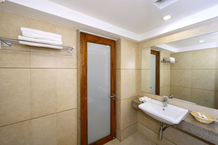 Room 20 of 48