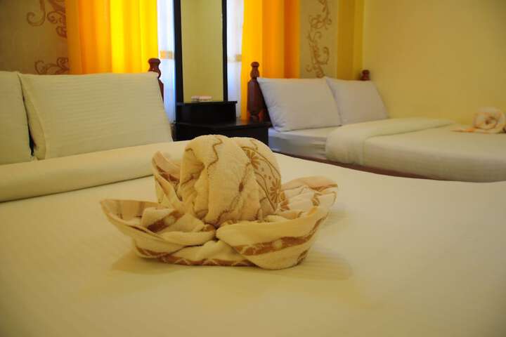 Room 4 of 44
