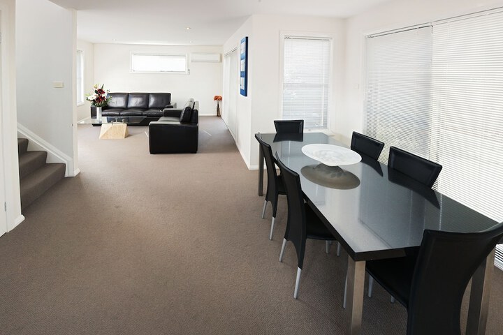 Room 8 of 24