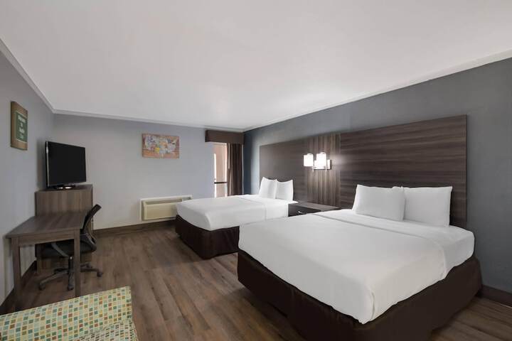 Room 20 of 34