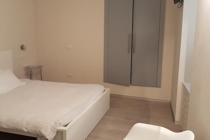 Room 13 of 41