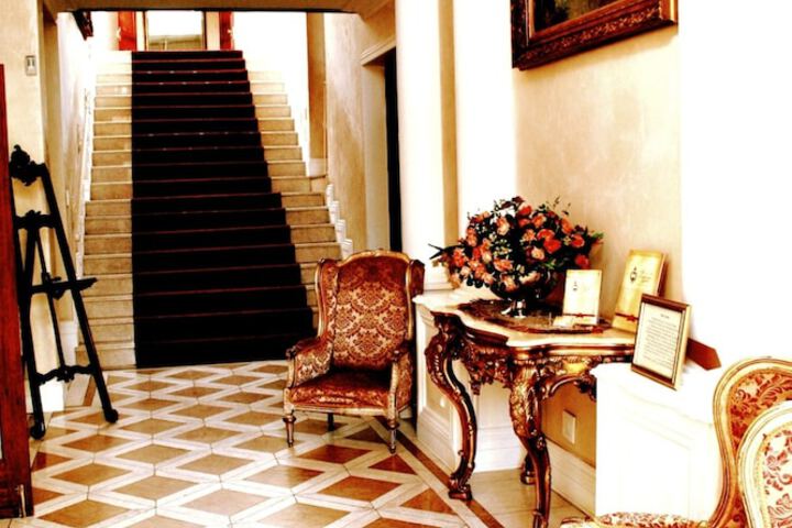 Hotel 5 of 133