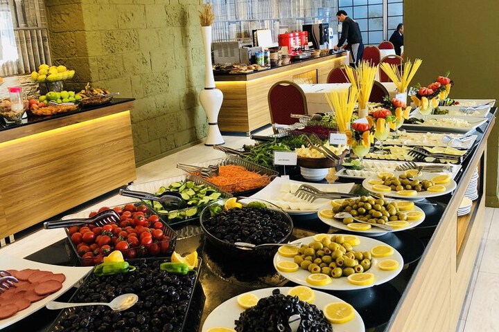 Breakfast buffet