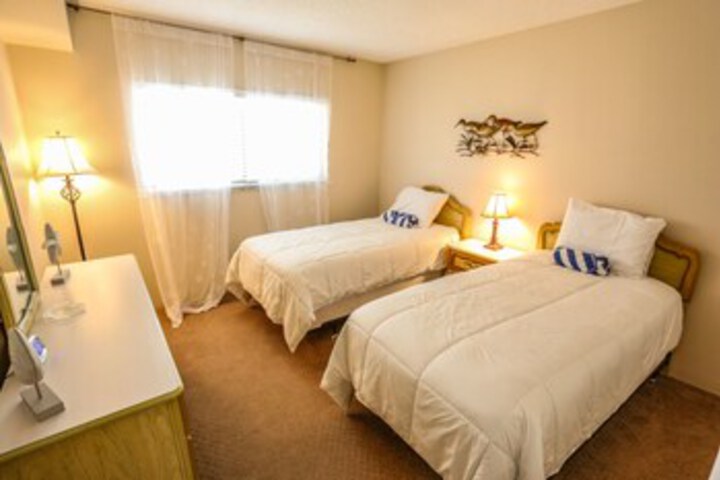 Room 27 of 28