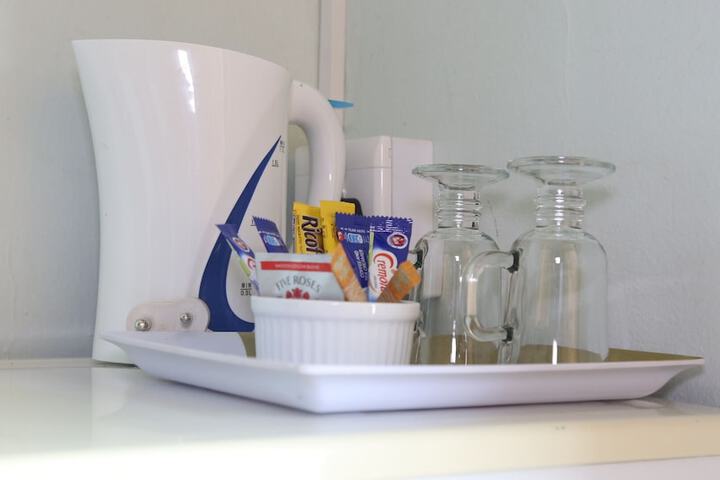 Breakfast/Coffee Service 25 of 68
