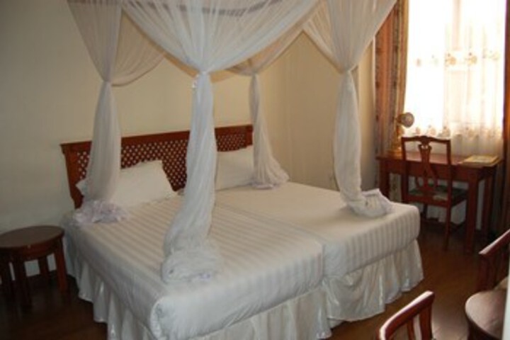 Room 12 of 12