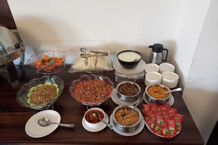 Dining 77 of 97