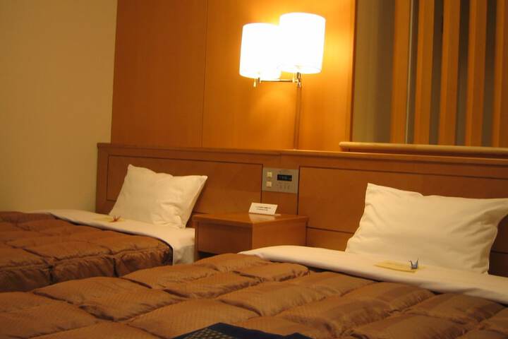 Room 4 of 31