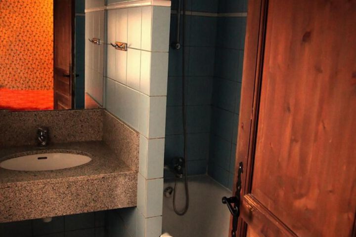 Room 34 of 45