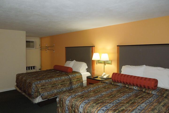 Room 26 of 49