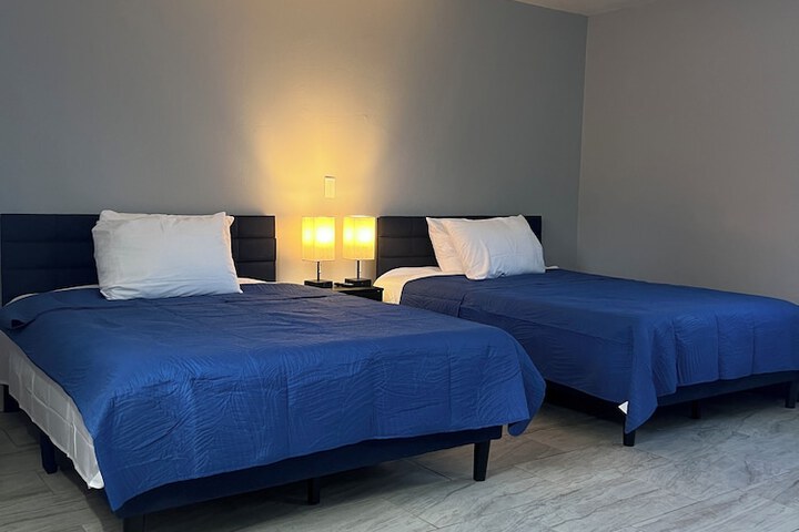 Room 3 of 26