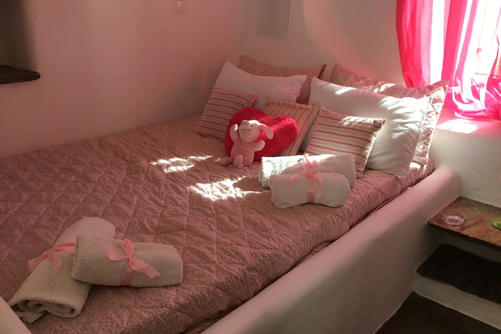 Room 9 of 10