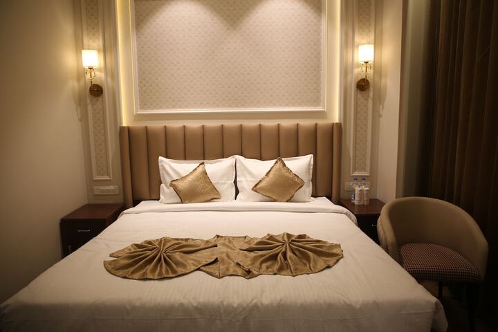 Room 3 of 14