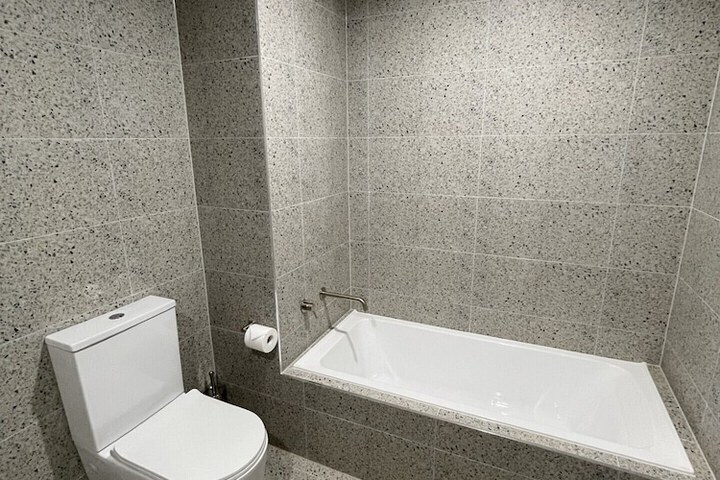 Room 33 of 36
