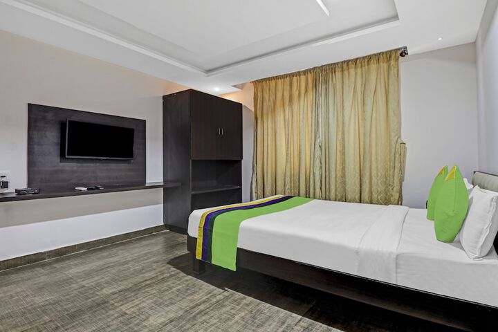 Room 21 of 31