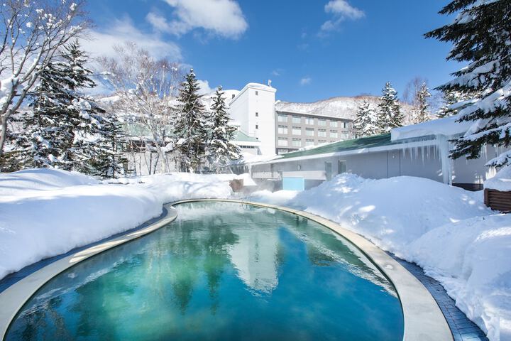 Hotel with Pool