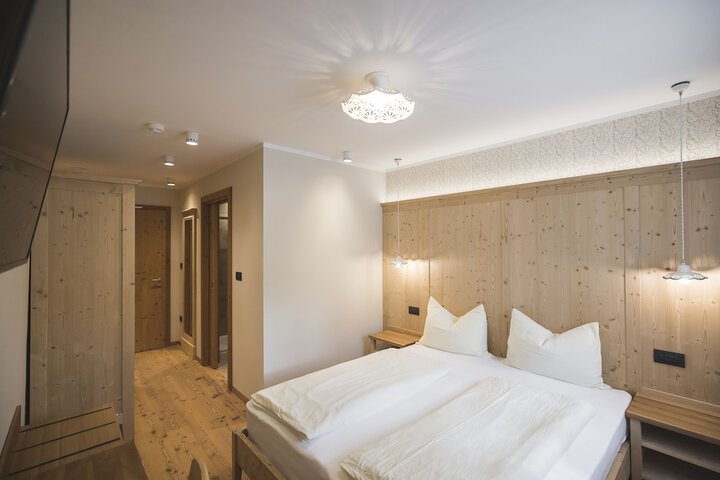Room 50 of 214