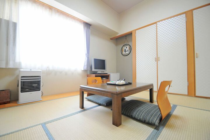 Room 4 of 46