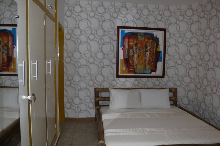 Room 15 of 40