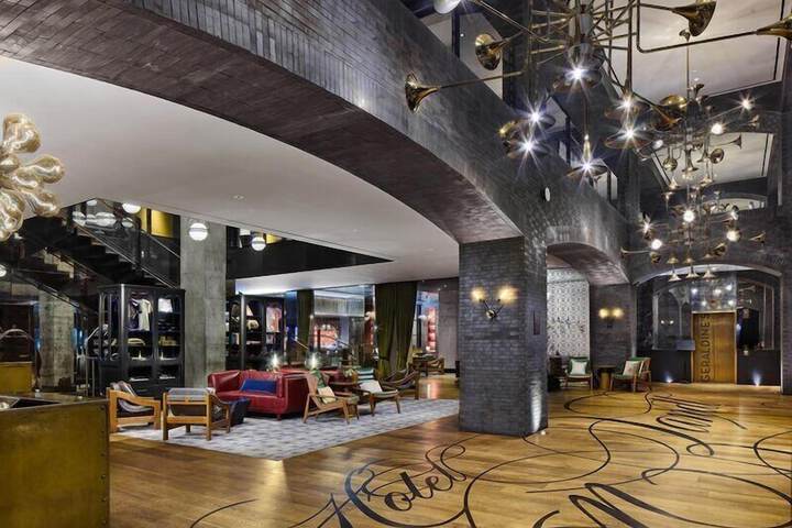 Hotel Lobby