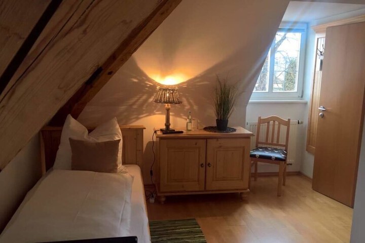 Room 5 of 50