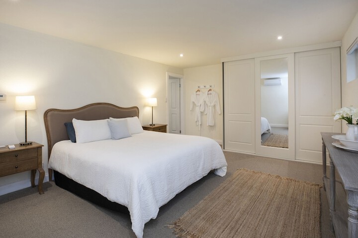 Room 7 of 30