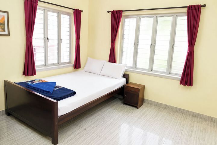 Room 3 of 9