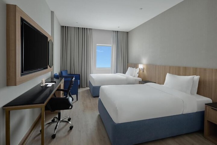 Room 16 of 31