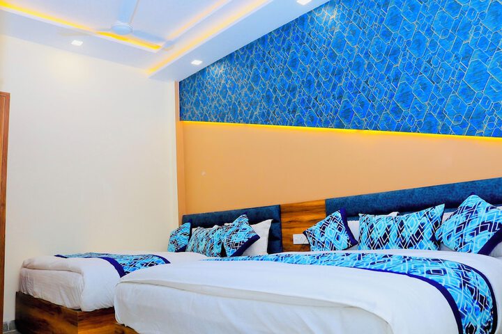 Room 8 of 22