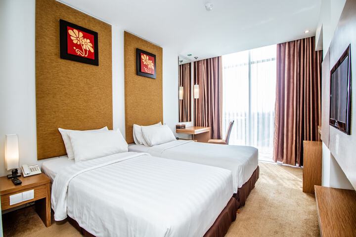 Room 9 of 47