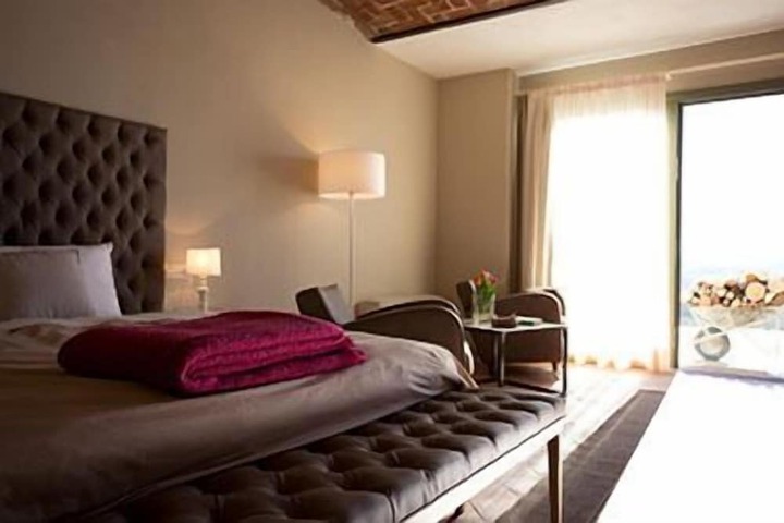 Room 10 of 57