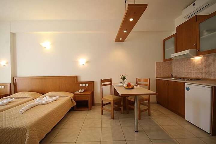 Room 12 of 78