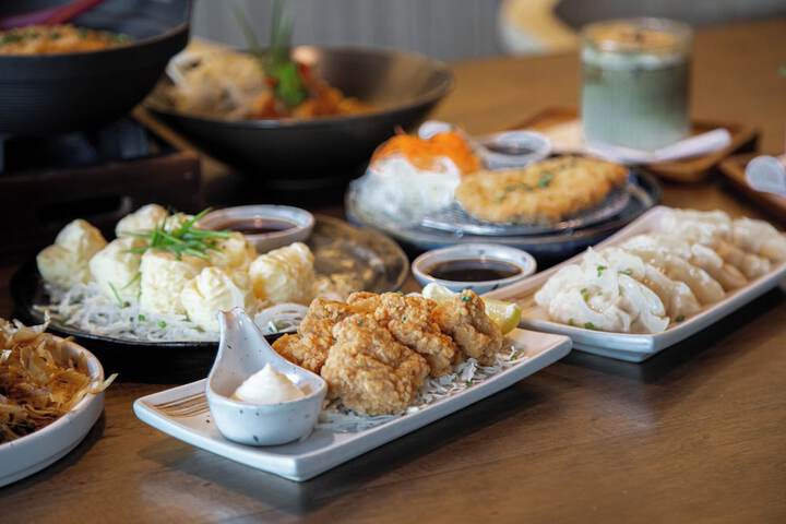 Dining 52 of 67