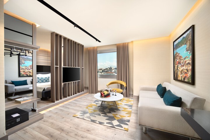 Room 21 of 62