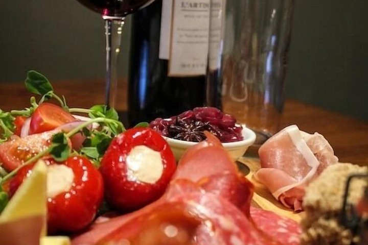 Dining Photos
