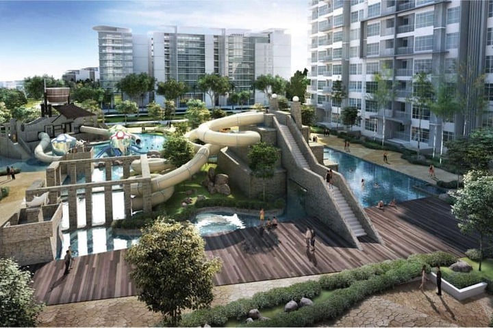 Pool Hotel