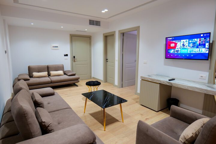Room 59 of 102