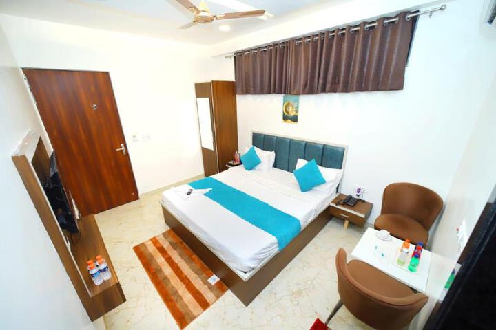 HOTEL FINE SHELTER