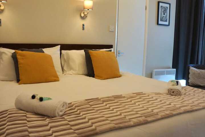 Room 85 of 162