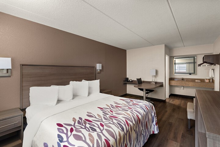 1 King Bed (13 of 22)