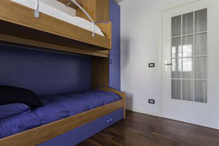Room 268 of 871