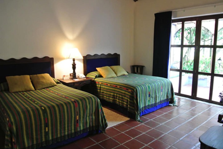 Room 10 of 42