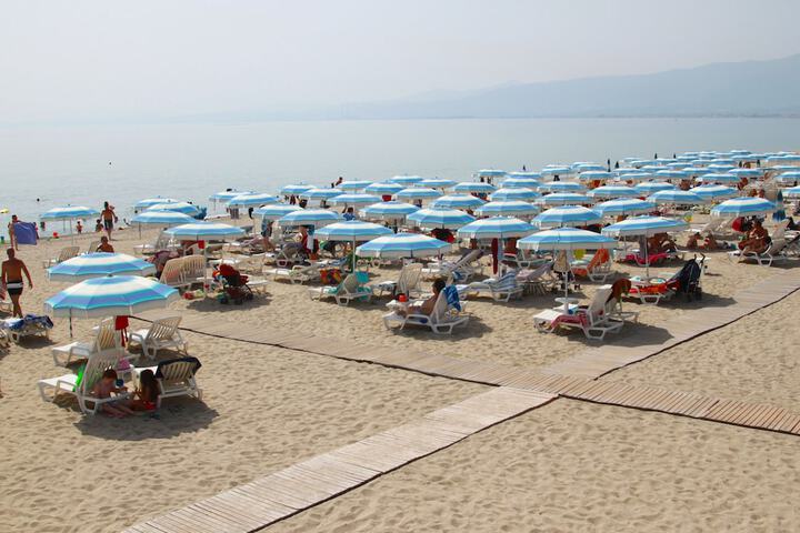 Beach 46 of 64