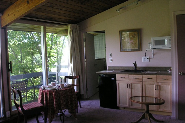 Room 11 of 21