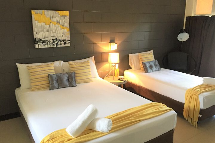 Room 6 of 35