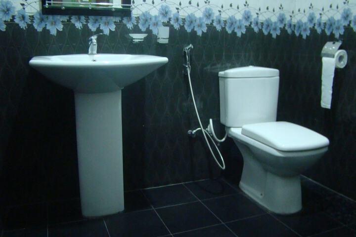 Room 15 of 22