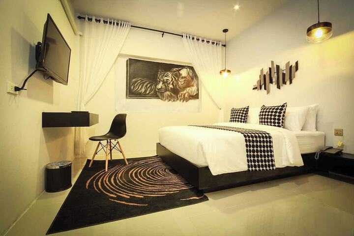 Room 11 of 43